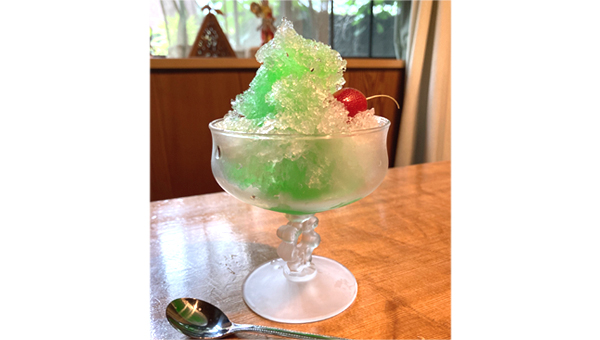 かき氷とグミの実